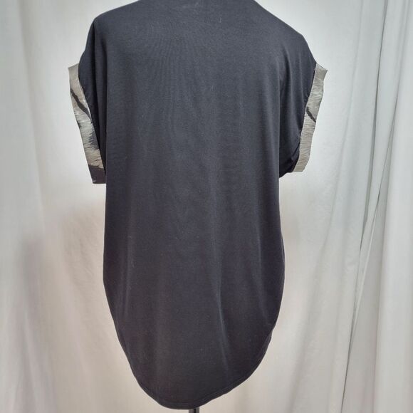 White House Black Market black/grey short sleeve tiger blouse/top, Size S - Picture 3 of 7